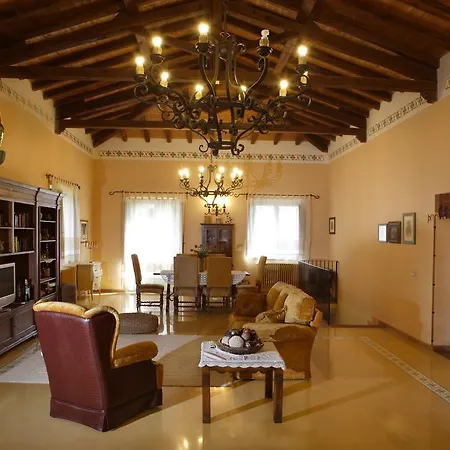 Villa Scozilia Piedimonte Etneo Room photo