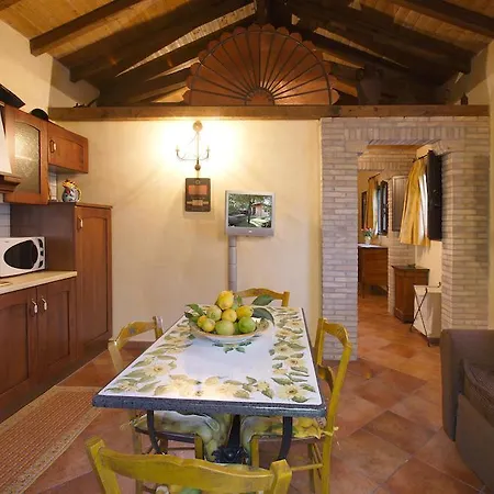 Villa Scozilia Piedimonte Etneo Room photo