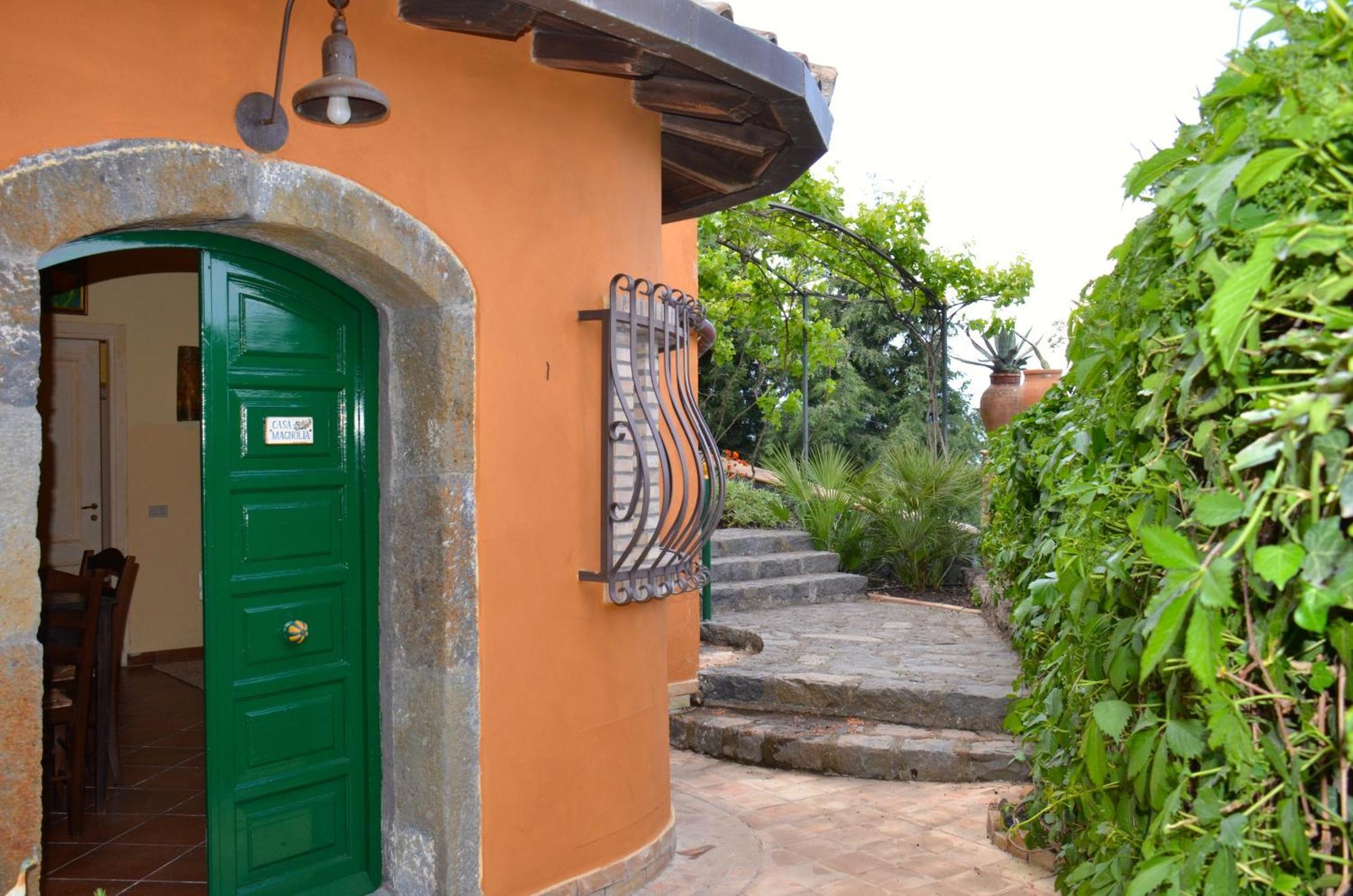 Scozilia Holiday home Piedimonte Etneo